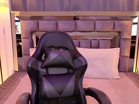 Bella Clark2 online show from 01/14/26, 01:59