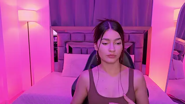 Bella Clark2 online show from 02/24/26, 11:38