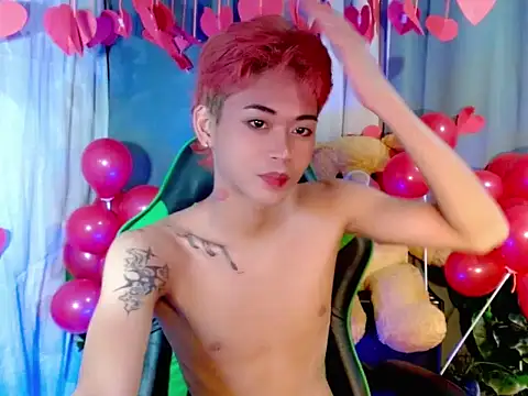 Snapshot of AsianCuteGuy21 chatting on 02/13/26, 03:01 AsianCuteGuy21 online show from 02/13/26, 03:01