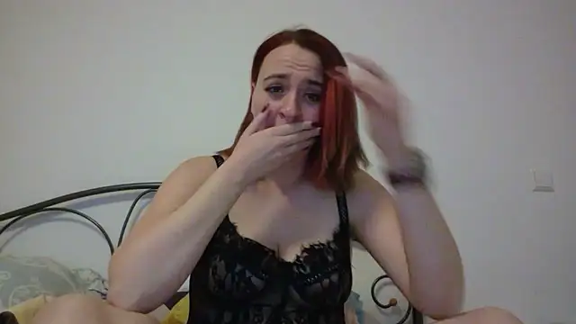 Latexaddictx  online show from 11/28/25, 07:58