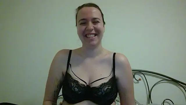 Latexaddictx  online show from 01/08/26, 08:15