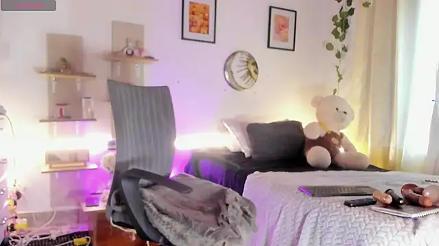 marcelaluxury online show from 03/23/26, 09:58