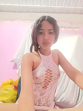 Snapshot of virgin-shy chatting on 06/16/26, 04:07 virgin-shy online show from 06/16/26, 04:07