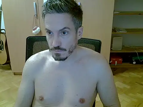 delayclose   online show from 11/27/25, 05:24