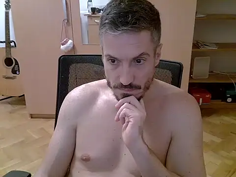 delayclose   online show from 11/11/25, 05:08