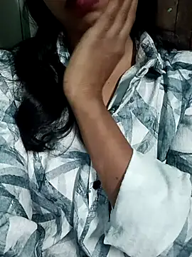 Snapshot of ritu_jaan1 chatting on 10/27/25, 03:46 ritu jaan1 online show from 10/27/25, 03:46