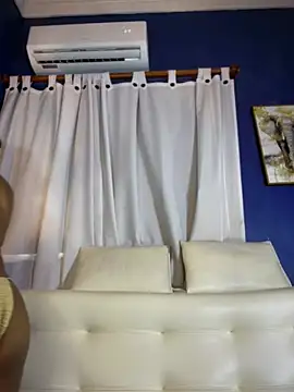 Snapshot of GiselleVice chatting on 02/23/26, 01:33 GiselleVice online show from 02/23/26, 01:33