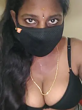 Snapshot of sivashree chatting on 06/17/26, 11:09 sivashree online show from 06/17/26, 11:09
