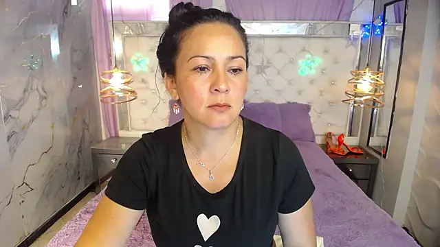 Melissa-roberts online show from 12/22/25, 08:31