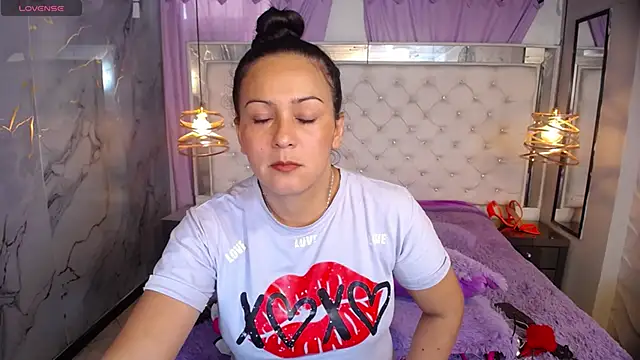 Melissa-roberts online show from 11/27/25, 07:14