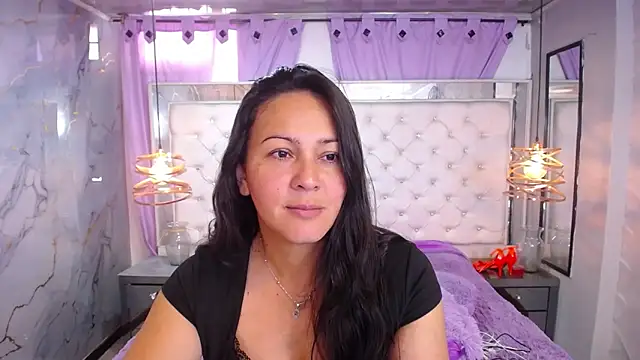 Melissa-roberts online show from 10/29/25, 07:24