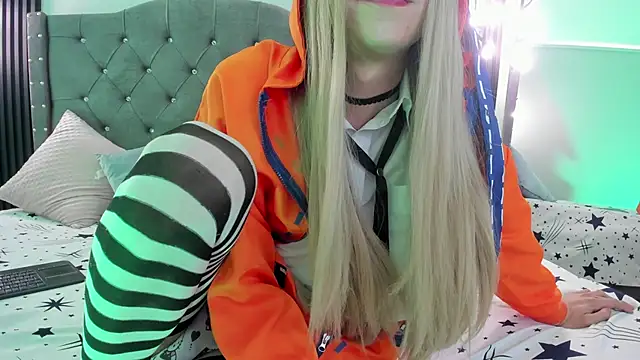 Damiian20  online show from 10/26/25, 12:49