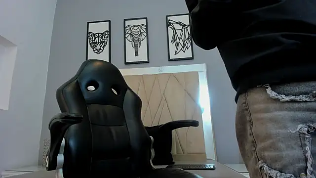 adams bobby online show from 05/08/26, 11:03