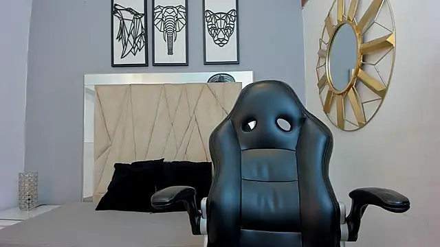 Snapshot of adams_bobby chatting on 01/10/26, 11:27 adams bobby online show from 01/10/26, 11:27