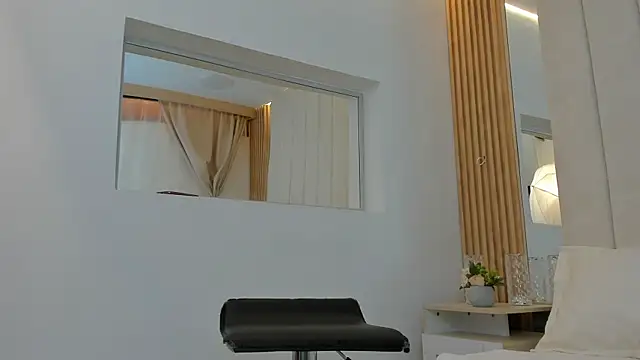Snapshot of adams_bobby chatting on 07/19/26, 11:18 adams bobby online show from 07/19/26, 11:18