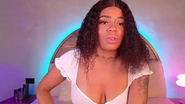 loana vegas online show from 07/16/26, 04:26