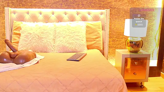 loana vegas online show from 05/22/26, 04:05