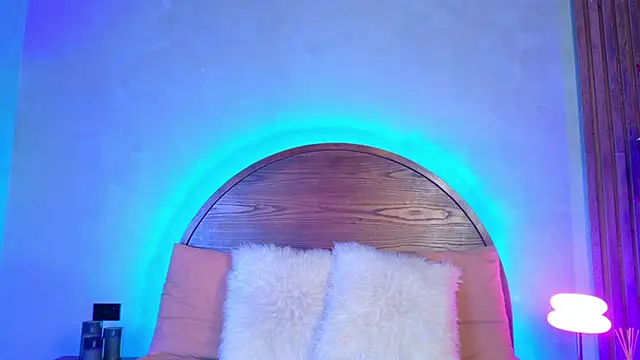 loana vegas online show from 06/29/26, 04:39