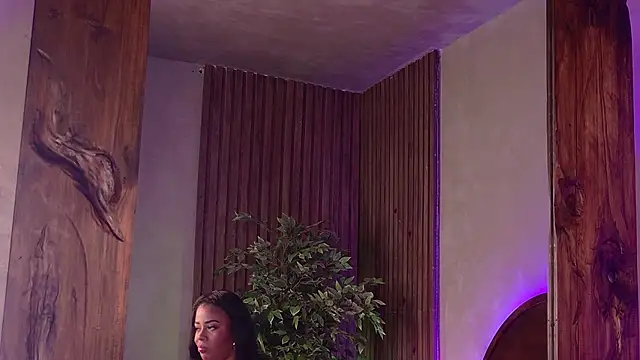 loana vegas online show from 06/30/26, 04:07