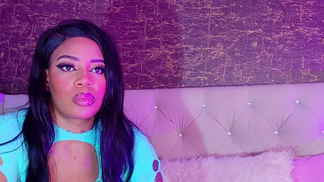 loana vegas online show from 02/17/26, 04:15