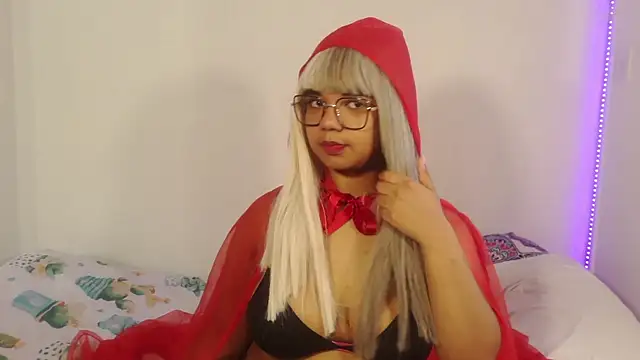 Zafiro Evans online show from 10/31/25, 02:35