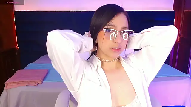 Snapshot of LexyBlaze_ chatting on 06/14/26, 11:33 LexyBlaze online show from 06/14/26, 11:33