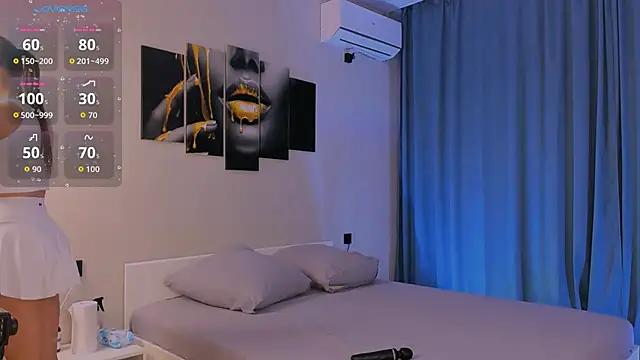 Snapshot of Kandeess chatting on 11/18/25, 03:37 Kandeess online show from 11/18/25, 03:37