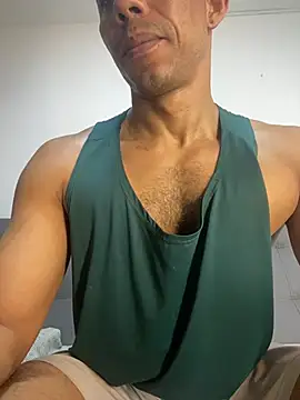 Snapshot of jony_Oconnor chatting on 02/21/26, 12:29 jony Oconnor online show from 02/21/26, 12:29