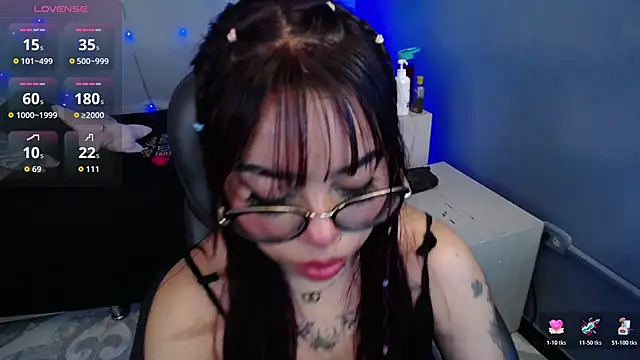 LittleNathy  online show from 11/01/25, 11:37