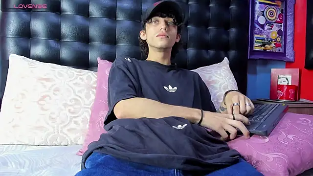 Khalid16  online show from 11/04/25, 01:37