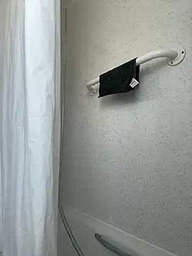 Snapshot of BubblesLovexox chatting on 03/10/26, 12:42 BubblesLovexox online show from 03/10/26, 12:42