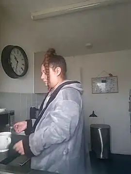 BubblesLovexox online show from 11/24/25, 10:37