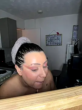 BubblesLovexox online show from 12/17/25, 06:57