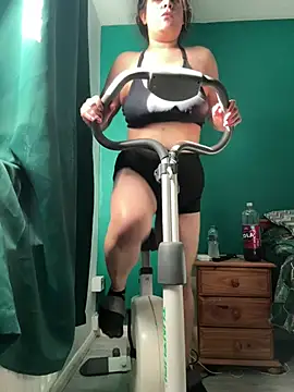 Snapshot of BubblesLovexox chatting on 03/11/26, 12:54 BubblesLovexox online show from 03/11/26, 12:54