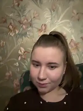 Snapshot of AleksiyaHot chatting on 02/04/26, 10:49 AleksiyaHot online show from 02/04/26, 10:49