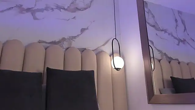 Vittoria  rossi online show from 12/22/25, 02:06