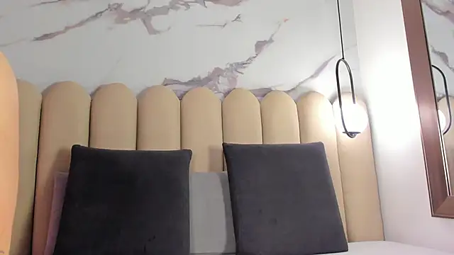 Vittoria  rossi online show from 12/05/25, 01:10