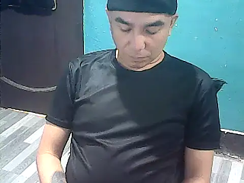 Snapshot of yourasiandesire69 chatting on 10/27/25, 07:20 yourasiandesire69 online show from 10/27/25, 07:20