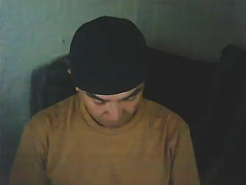 Snapshot of yourasiandesire69 chatting on 12/21/25, 01:52 yourasiandesire69 online show from 12/21/25, 01:52