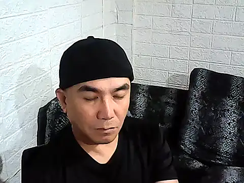 yourasiandesire69 online show from 12/17/25, 11:04