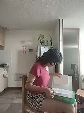 Neciaa online show from 04/14/26, 10:15