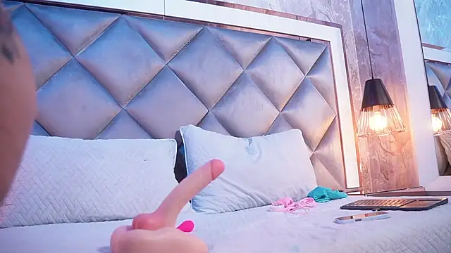  giggy 2 online show from 03/20/26, 11:44