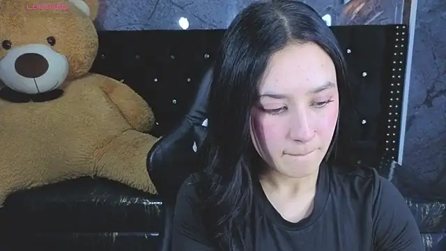 Aleja05 b online show from 11/25/25, 09:59