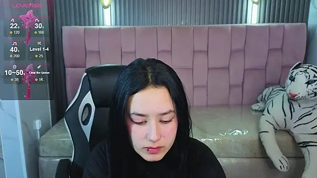 Aleja05 b online show from 11/29/25, 01:44