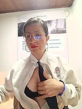 Valentina--1 online show from 06/17/26, 10:14