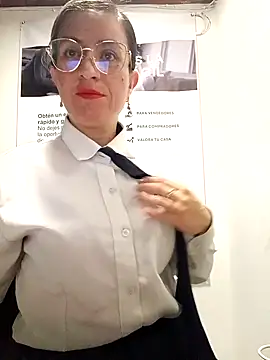 Valentina--1 online show from 04/22/26, 10:11