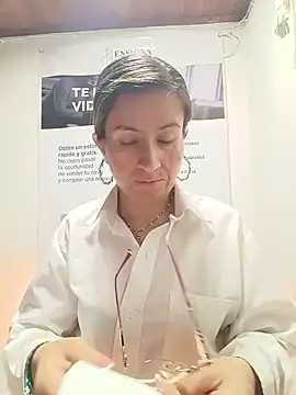 Valentina--1 online show from 05/27/26, 10:00