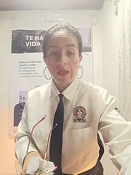 Valentina--1 online show from 06/08/26, 10:05