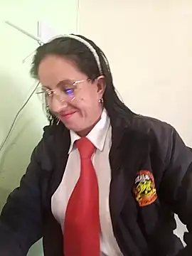 Snapshot of Valentina--1 chatting on 11/21/25, 02:38 Valentina--1 online show from 11/21/25, 02:38