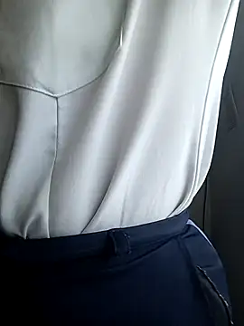 Valentina--1 online show from 01/15/26, 11:57